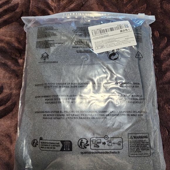 Size Chart for Women's Clothing - Picture 4 of 11